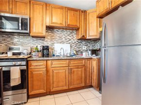 6402 Graves Avenue, Van Nuys CA 91406