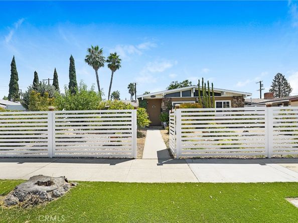 8850 Winnetka Avenue, Northridge CA 91324