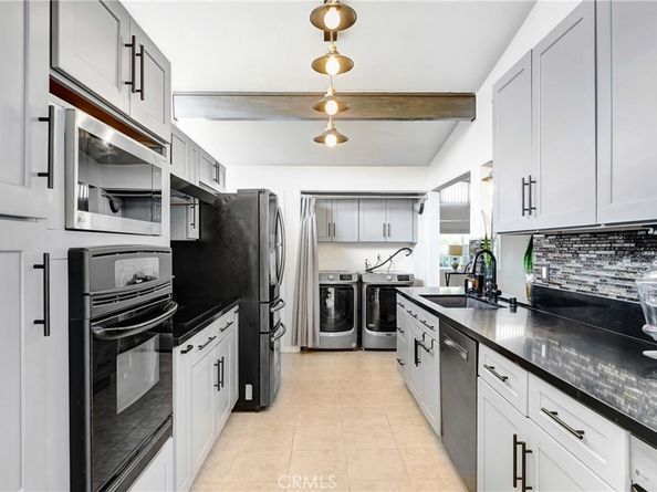 8850 Winnetka Avenue, Northridge CA 91324