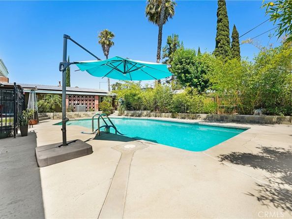 8850 Winnetka Avenue, Northridge CA 91324
