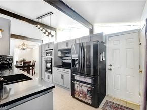8850 Winnetka Avenue, Northridge CA 91324