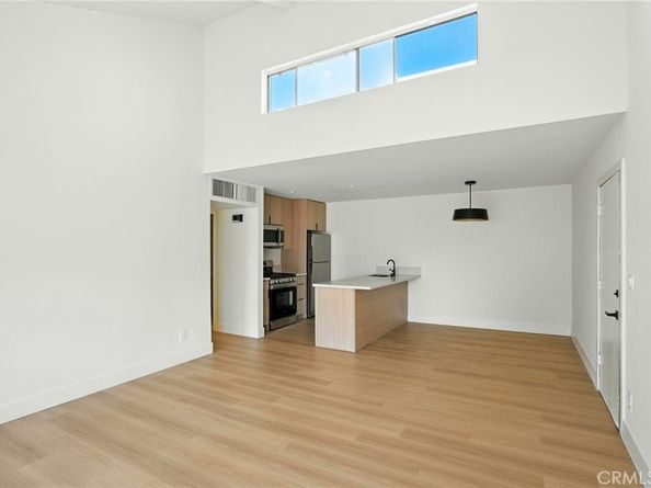 8601 International Avenue 233, Canoga Park CA 91304