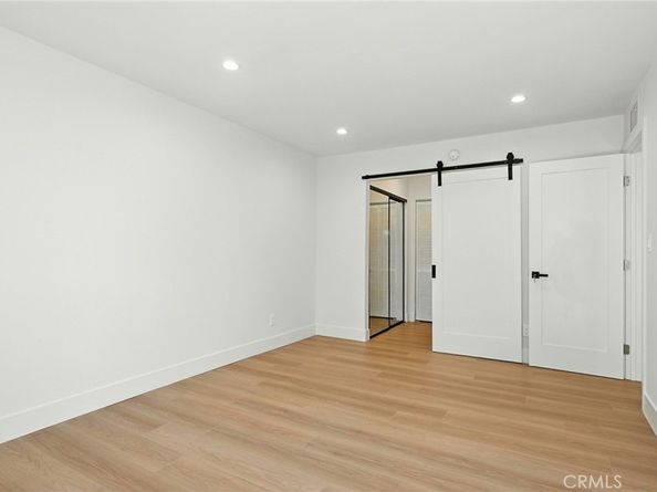 8601 International Avenue 233, Canoga Park CA 91304