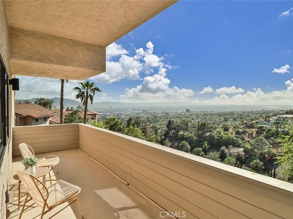 1369 Paseo Redondo, Burbank CA 91501