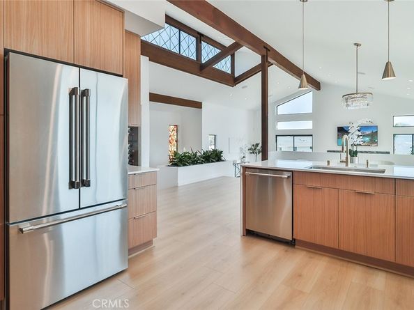 1369 Paseo Redondo, Burbank CA 91501