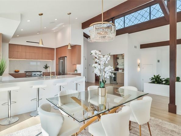 1369 Paseo Redondo, Burbank CA 91501