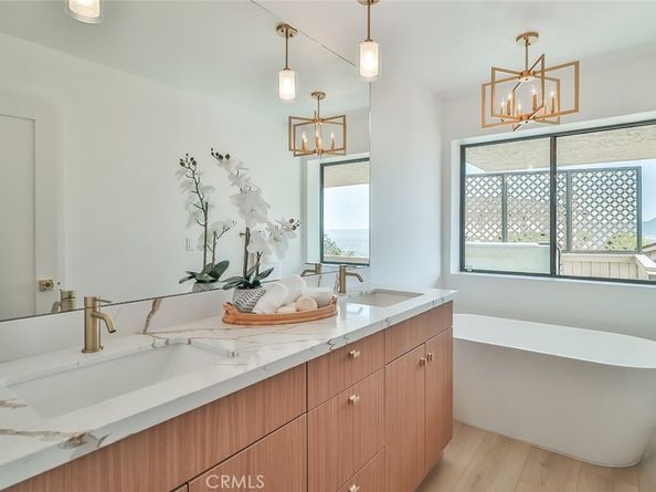 1369 Paseo Redondo, Burbank CA 91501