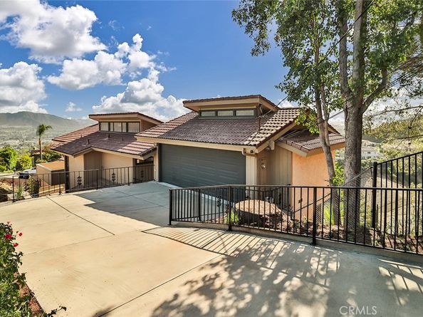 1369 Paseo Redondo, Burbank CA 91501
