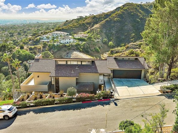 1369 Paseo Redondo, Burbank CA 91501