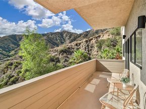1369 Paseo Redondo, Burbank CA 91501