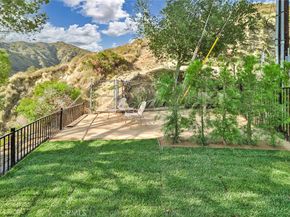 1369 Paseo Redondo, Burbank CA 91501
