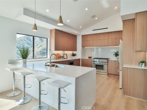 1369 Paseo Redondo, Burbank CA 91501