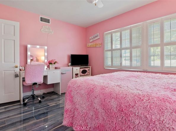 10225 Donna Avenue, Northridge CA 91324