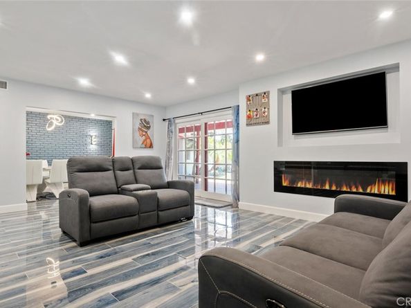 10225 Donna Avenue, Northridge CA 91324