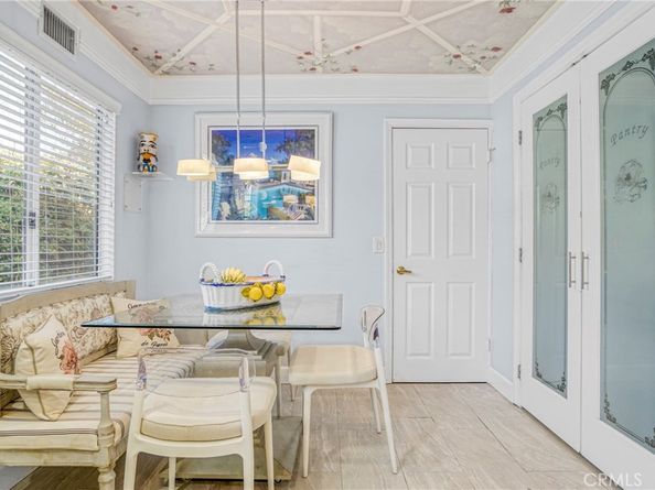 14542 Otsego Street, Sherman Oaks CA 91403