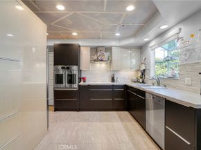 14542 Otsego Street, Sherman Oaks CA 91403