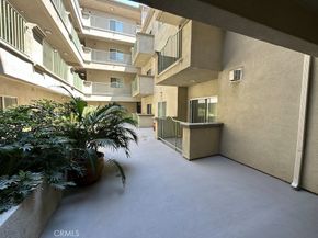 7551 Jordan Avenue 109, Canoga Park CA 91303