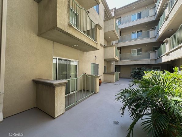 7551 Jordan Avenue 109, Canoga Park CA 91303