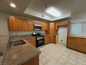 7551 Jordan Avenue 109, Canoga Park CA 91303