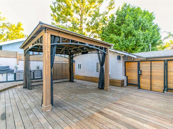 9620 Wheatland Avenue, Shadow Hills CA 91040