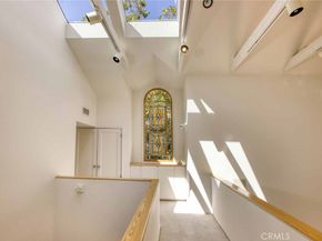 3847 Royal Woods Drive, Sherman Oaks CA 91403