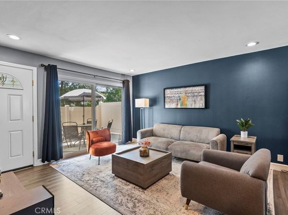 10155 De Soto Avenue 104, Chatsworth CA 91311