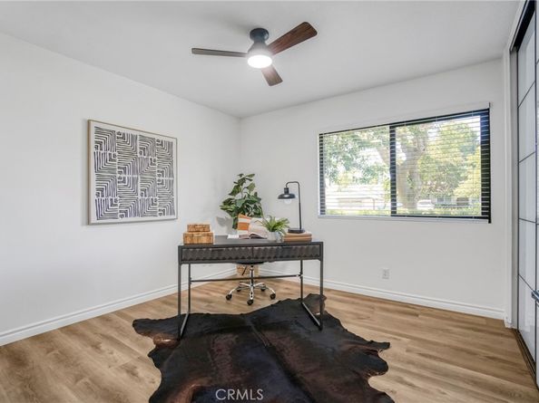 8400 Chimineas Avenue, Northridge CA 91325