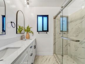 8400 Chimineas Avenue, Northridge CA 91325