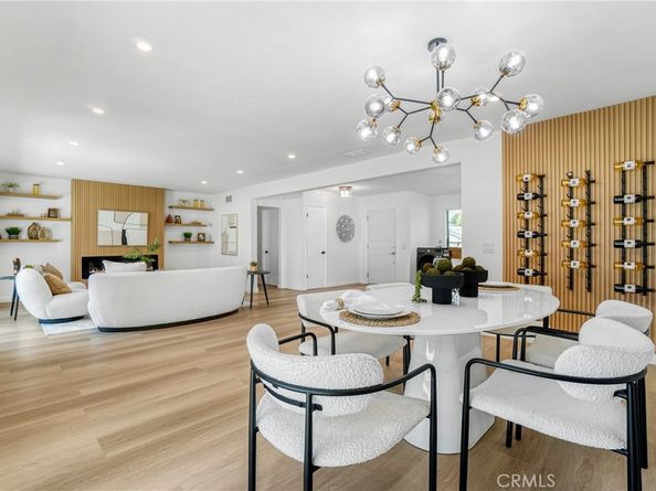8400 Chimineas Avenue, Northridge CA 91325