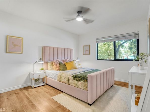 8400 Chimineas Avenue, Northridge CA 91325