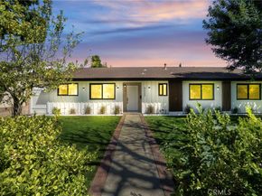 8400 Chimineas Avenue, Northridge CA 91325
