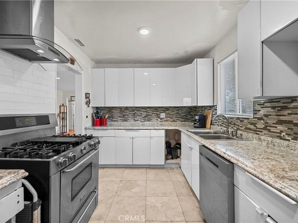 8053 Brimfield Avenue, Panorama City CA 91402