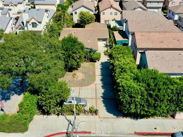 9428 Noble Avenue, North Hills CA 91343