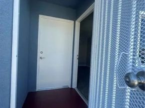 901 E 42nd, Los Angeles CA 90011