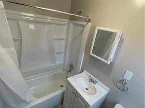 901 E 42nd, Los Angeles CA 90011