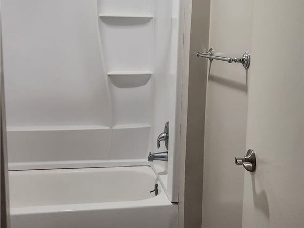 901 E 42nd, Los Angeles CA 90011