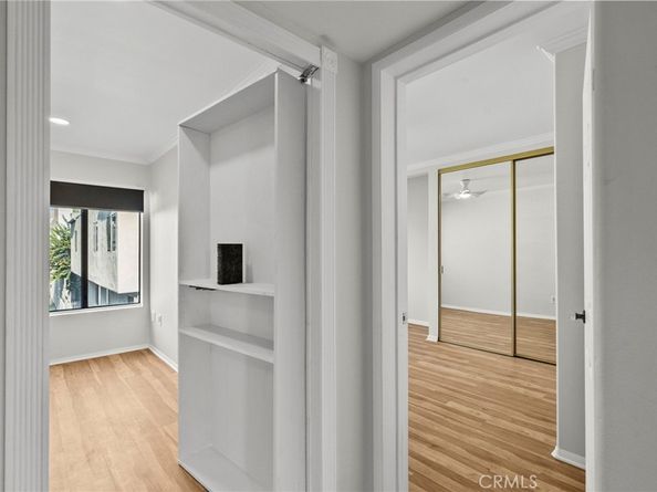 5305 White Oak Avenue K, Encino CA 91316