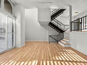 5305 White Oak Avenue K, Encino CA 91316