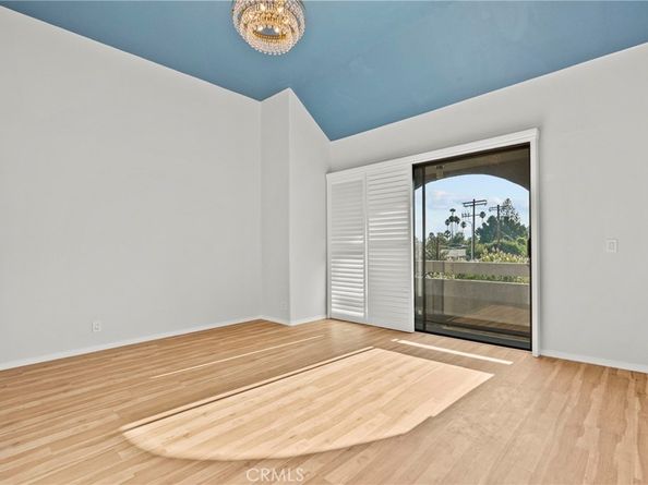 5305 White Oak Avenue K, Encino CA 91316