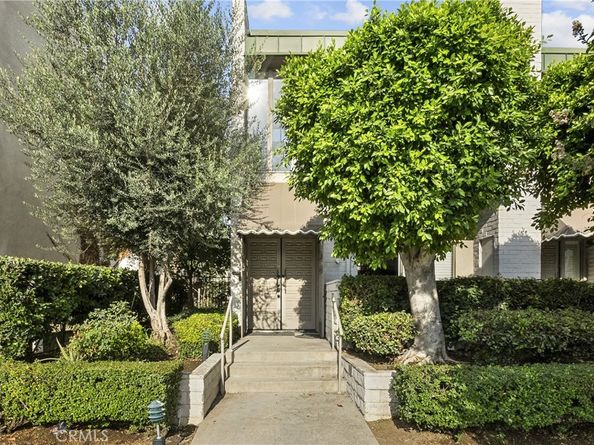 5305 White Oak Avenue K, Encino CA 91316