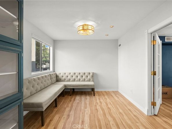 5305 White Oak Avenue K, Encino CA 91316