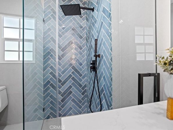 16842 Liggett Street, Los Angeles CA 91343