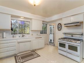 5828 Calvin, Tarzana CA 91356