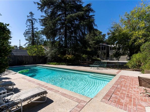 5828 Calvin, Tarzana CA 91356