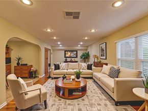 10049 Langdon, San Fernando CA 91345