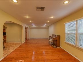 10049 Langdon, San Fernando CA 91345