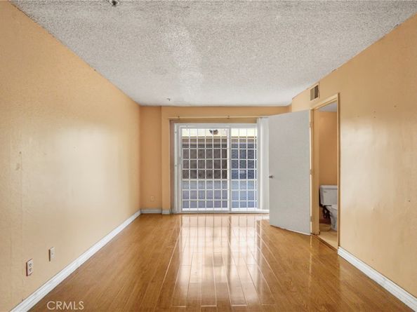 8828 Burnet Avenue 9, North Hills CA 91343