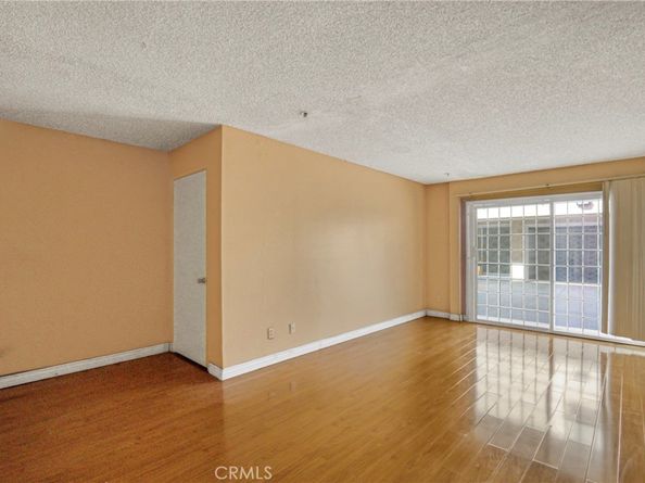 8828 Burnet Avenue 9, North Hills CA 91343