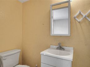 8828 Burnet Avenue 9, North Hills CA 91343
