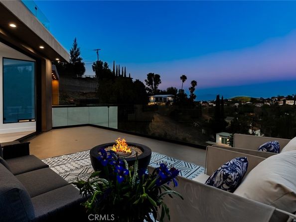 5130 Medina Road, Woodland Hills CA 91364